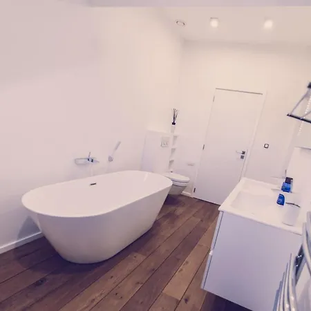 Appartement Next To The Main Train Station - 3rd Floor